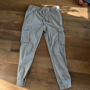 H&M Slim Fit Cargo Joggers
